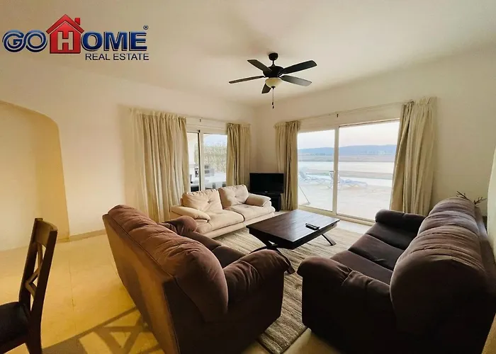 Spacious 4 Broom Private Pool V35 At White Villa Gurdaka