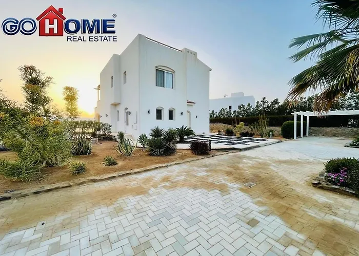 Spacious 4 Broom Private Pool V35 At White Villa *